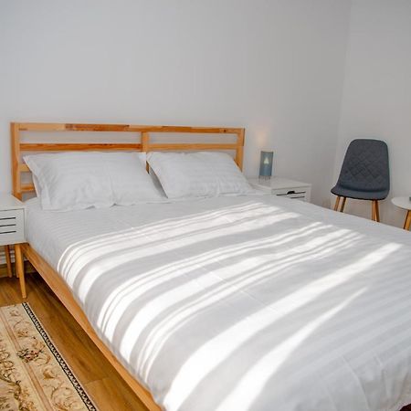 Apartament Family House Pristol Zewnętrze zdjęcie