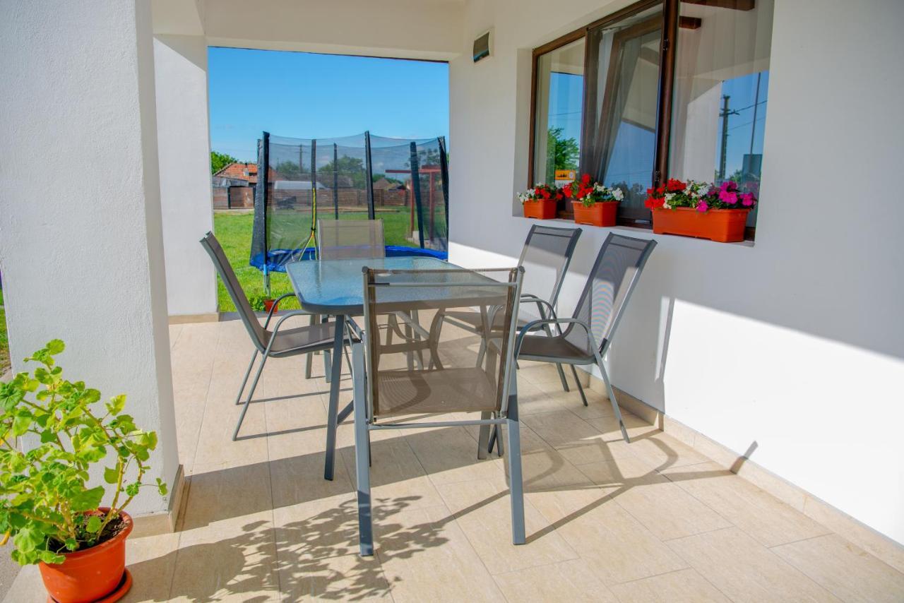 Apartament Family House Pristol Zewnętrze zdjęcie
