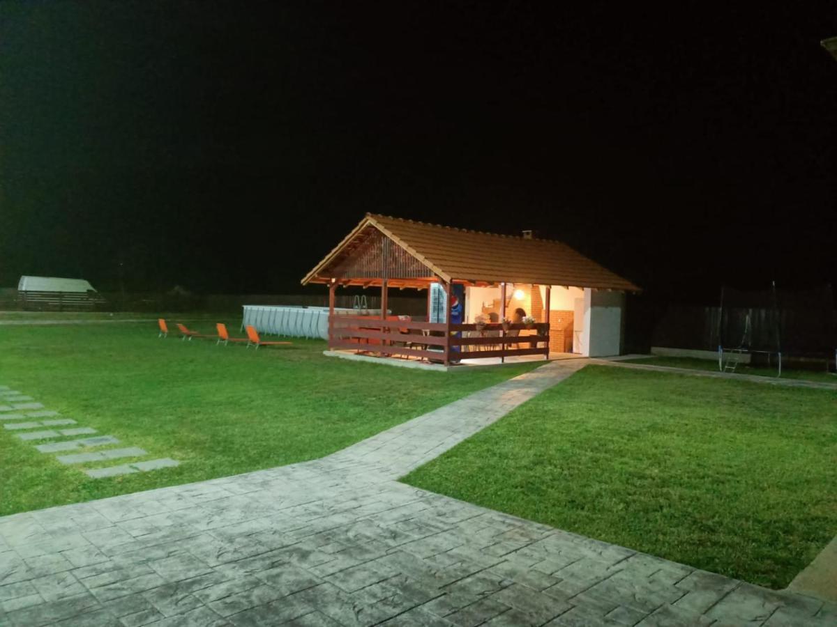 Apartament Family House Pristol Zewnętrze zdjęcie