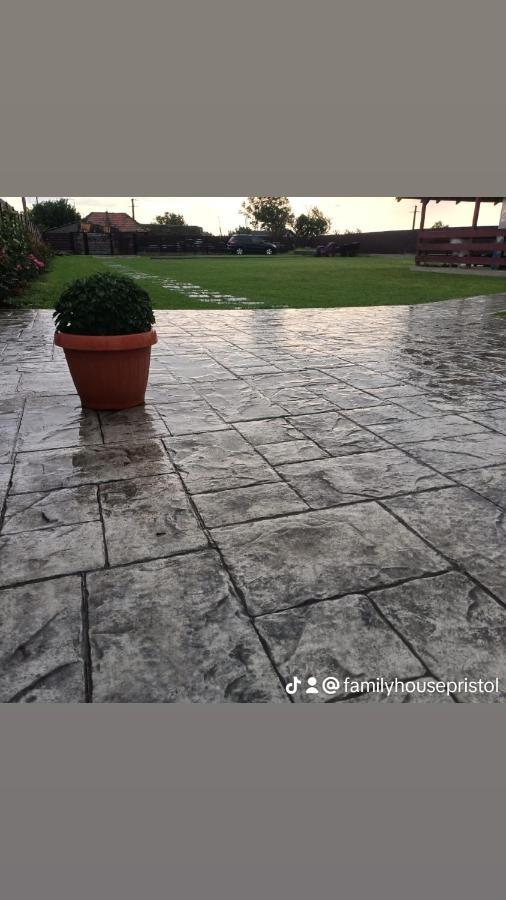 Apartament Family House Pristol Zewnętrze zdjęcie
