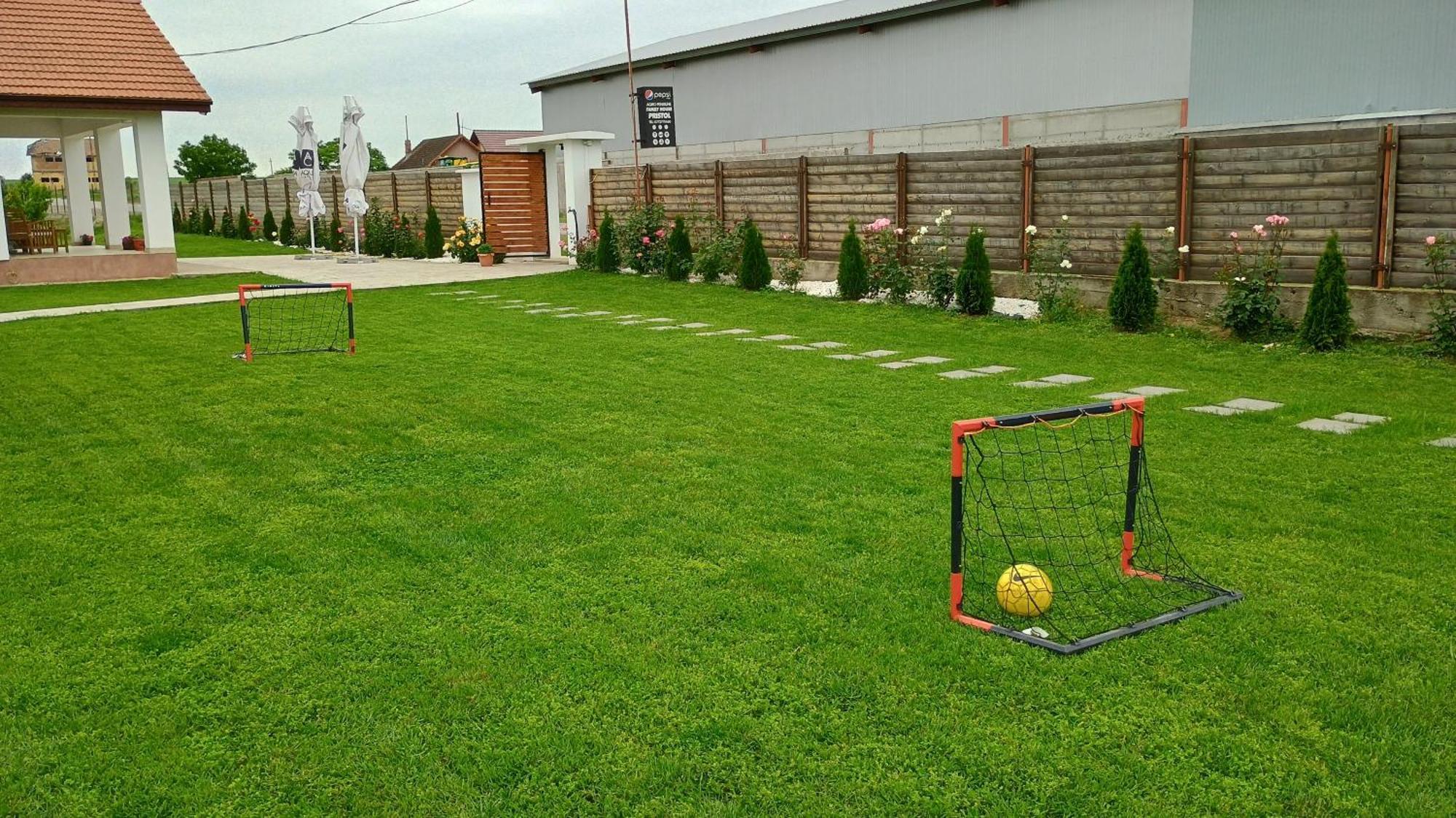 Apartament Family House Pristol Zewnętrze zdjęcie